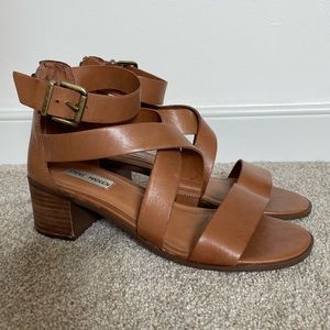 Steve Madden Raeleen Camel Leather Sandals Size 9
